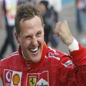 Formule 1-F1-champion-Michael-Schumacher, -hypnose-f-duval-levesque-psychotherapie-coach-psychopraticien-hypnose-emdr-sophrologie-addiction-dependance-depression-mal-etre-soutien-psy-boulimie-addiction-sexu