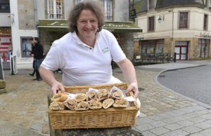 quimper-Le boulanger qui donne ses invendus tous les soirs